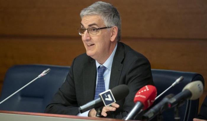 Brusaferro non è ottimista: "La curva dei contagi è  in calo, ma è ancora fase epidemica"