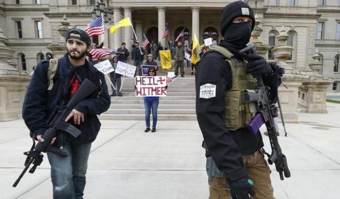 Trump cavalca le proteste (armate) di estrema destra contro il lockdown