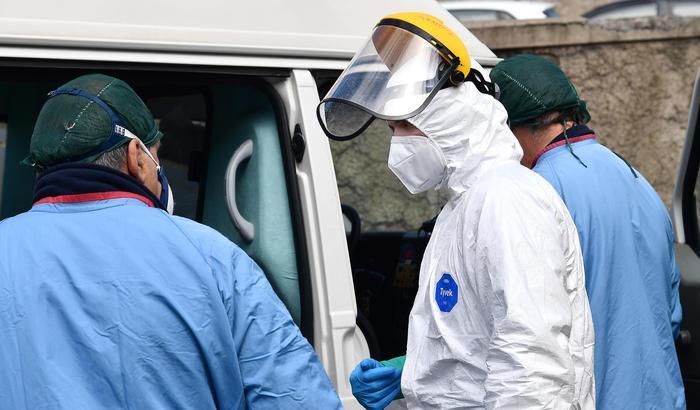 I casi continuano a calare, a Milano 193 in meno rispetto a ieri