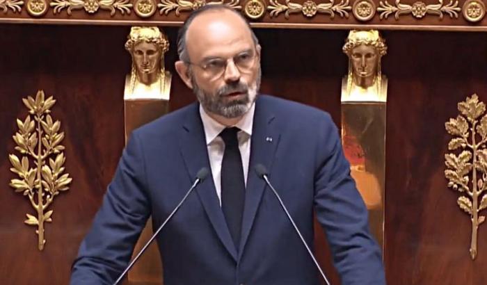 La Francia decreta la fine del campionato di calcio: niente sport collettivi