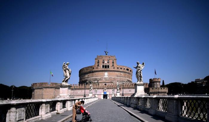 Nel Lazio i guariti sono il triplo dei nuovi casi, il trend scende sotto l'1%