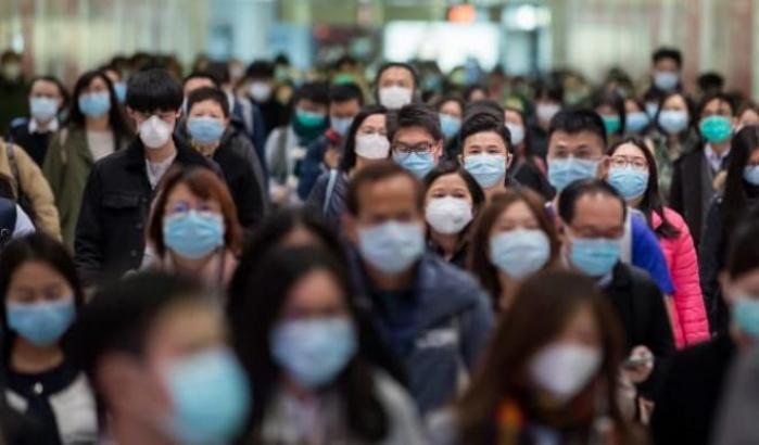 Lo studio sui nuovi casi in Cina: su dieci persone, sei non hanno sintomi ma rimangono contagiose