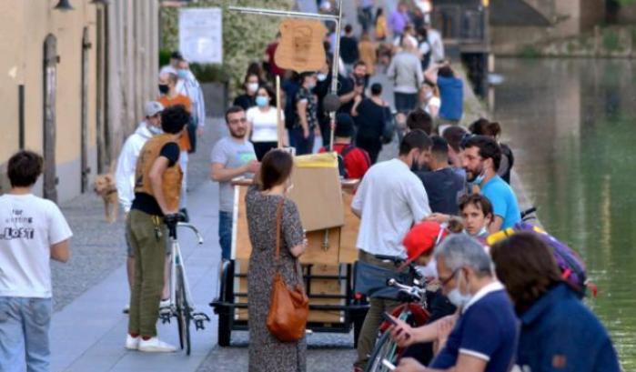 I navigli a Milano affollati