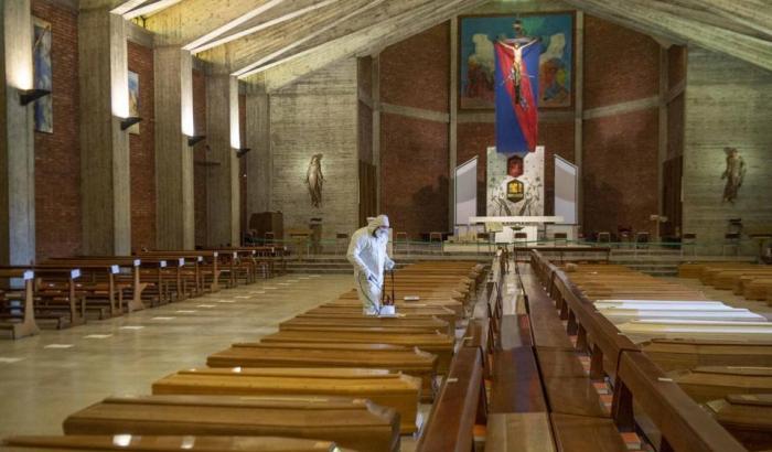 L'esercito sanificherà le chiese romane