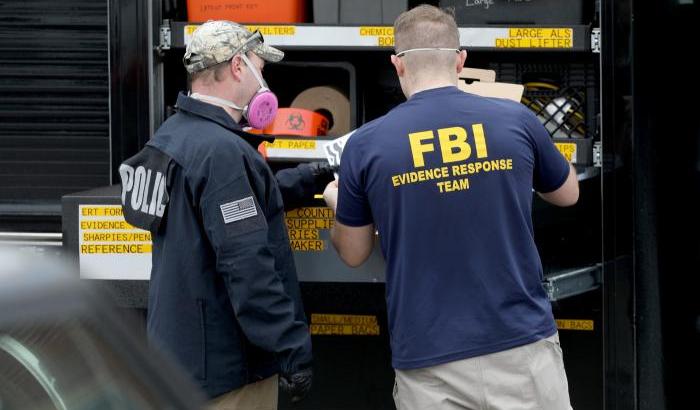 L'Fbi accusa: hacker cinesi pronti ad attaccare i centri Usa impegnati nel vaccino Covid