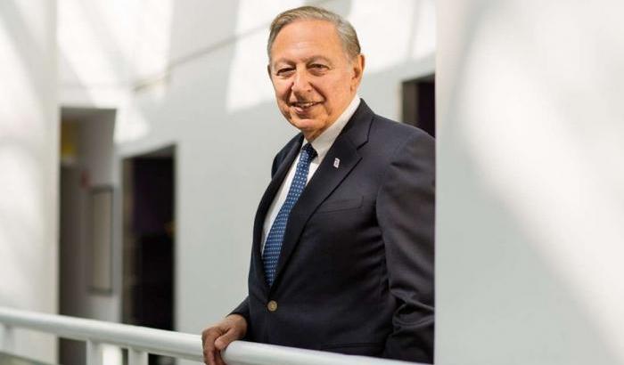 Il virologo Robert Gallo