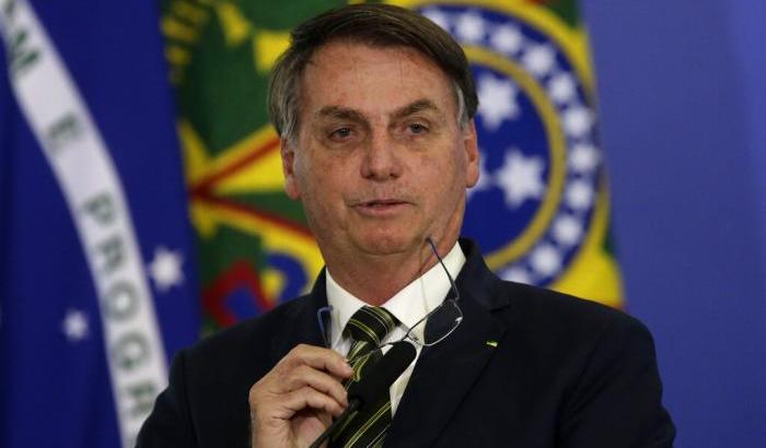 Covid-19 dilaga in Brasile e il fascista Bolsonaro sospende la pubblicazione dei dati