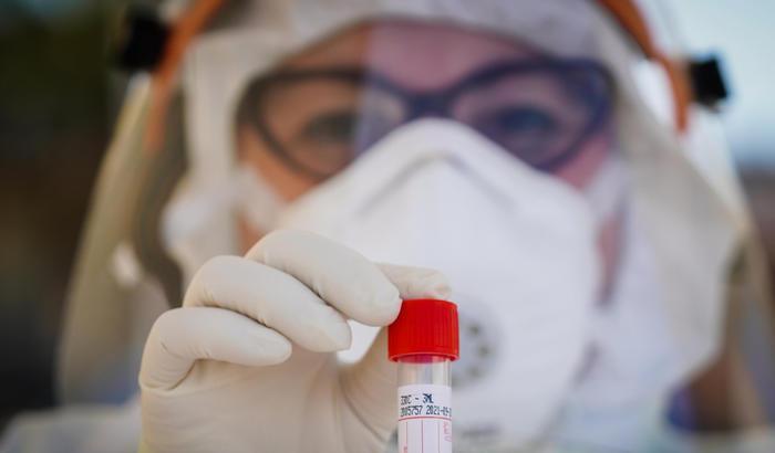 Uno studio sui donatori di sangue conferma: "Il virus girava a Milano da prima del 21 febbraio"