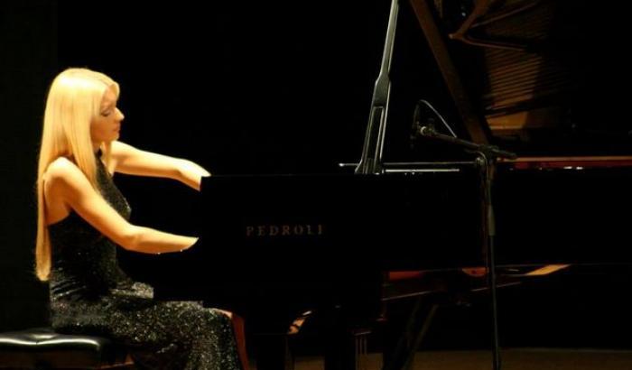 Addio ad Alice Severi, è morta a 32 anni l'ex bambina prodigio del pianoforte