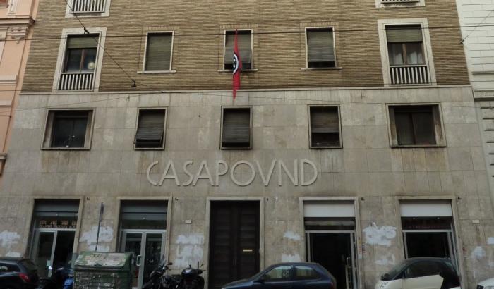 E' ufficiale, la Digos ha notificato il sequestro dell'immobile di Casapound