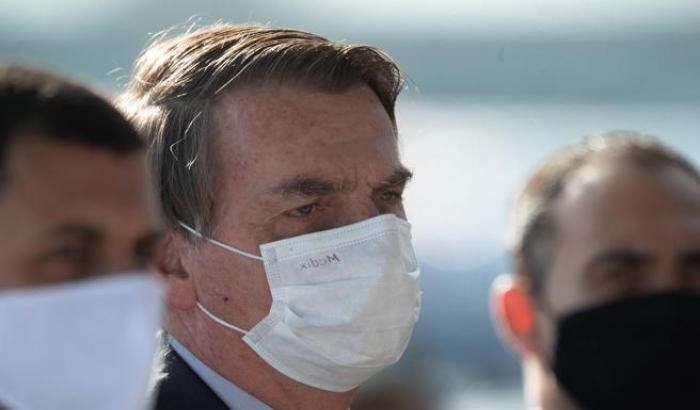Il Brasile del negazionista Bolsonaro ha superato il numero dei morti italiani