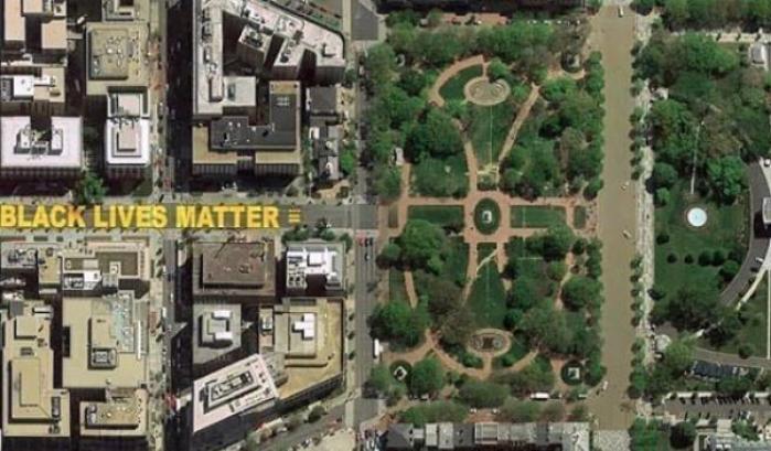 La strada di fronte alla Casa Bianca ribattezzata 'Black Lives Matter Plaza"