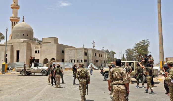 A Sirte si decide la "grande spartizione" della Libia: una partita a tre