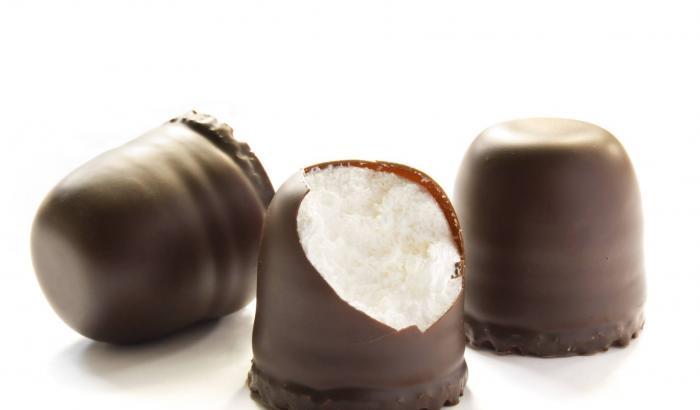 Sembra che anche un cioccolatino possa essere razzista. La Svizzera vieta i "Moretti"