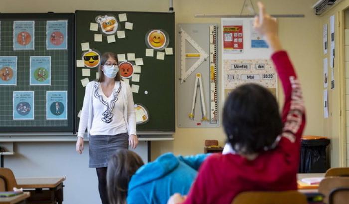 I presidi contro la ministra Azzolina: "Le sue linee guida non hanno indicazioni operative"