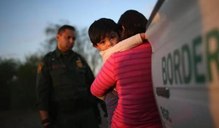 Il giudice contro Trump: "Liberare 124 minorenni migranti rinchiusi nei centri di detenzione"