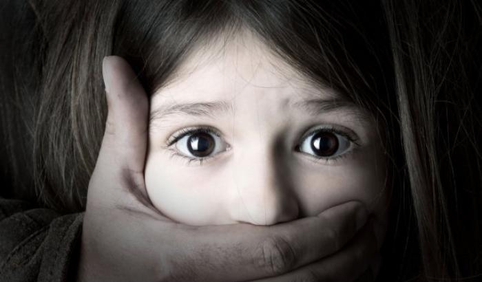Orrore in Germania, scoperta una rete di pedofili con 30mila sospettati