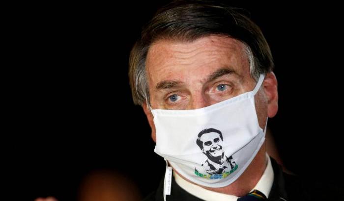Quando Bolsonaro derideva l'Italia per Covid-19: "Muoiono perché è pieno di vecchietti"