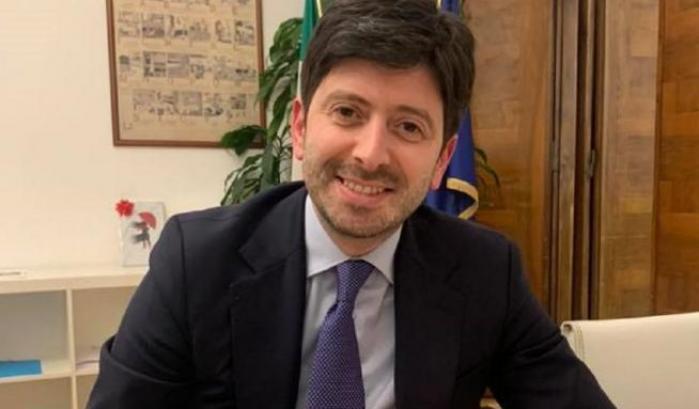 Speranza: "Resistiamo altri sei mesi e a fine inverno saremo salvi"
