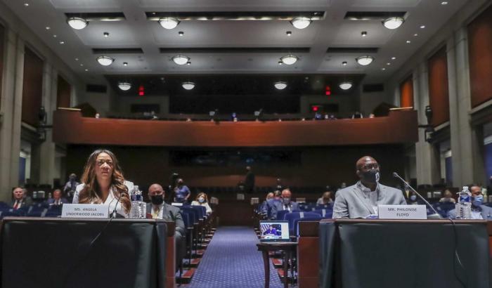 Il fratello di George Floyd al Congresso Usa: "Cambiate il mondo"