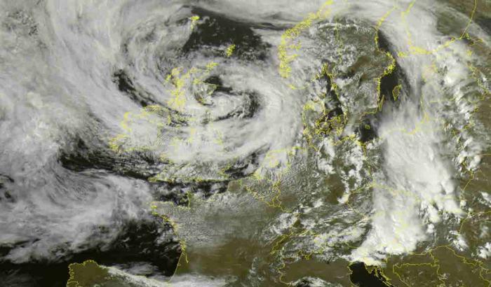 Dopo la breve pausa anticiclonica, torna la pioggia fino al primo maggio