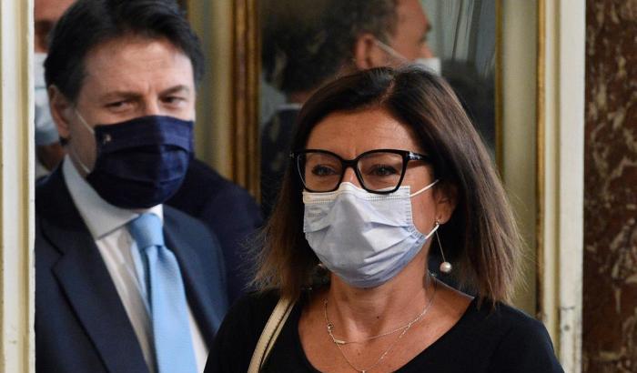 L'idea della ministra De Micheli: "A scuola anche la domenica"