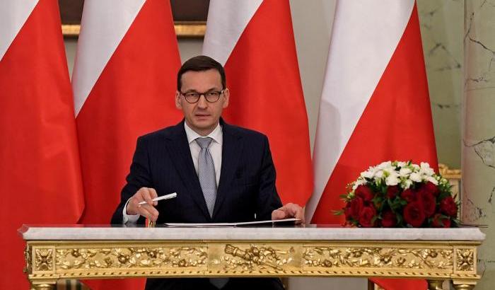 La Polonia difende le sue scelte liberticide: "Decisi a porre il veto al Recovery Fund a meno che..."