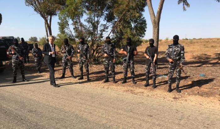 Il filosofo francese Bernard-Henri Levy è volato in Libia