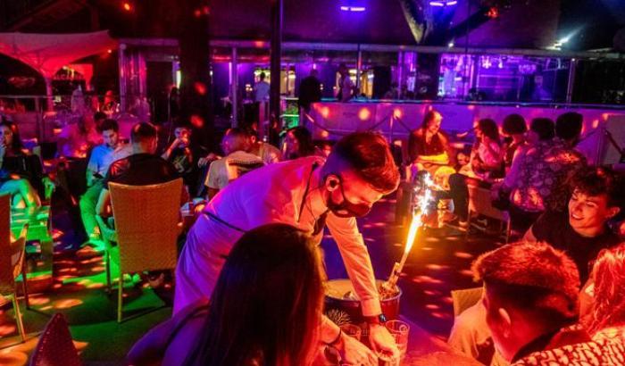 Chiuse le discoteche: trovata intesa tra governo e regioni