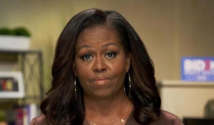 Michelle Obama alla convention dem: "Votate Biden, un uomo perbene che sa cosa fare"