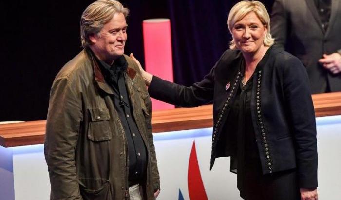 Bannon, il 'sovranista del popolo' versa 5 milioni di dollari di cauzione e torna libero