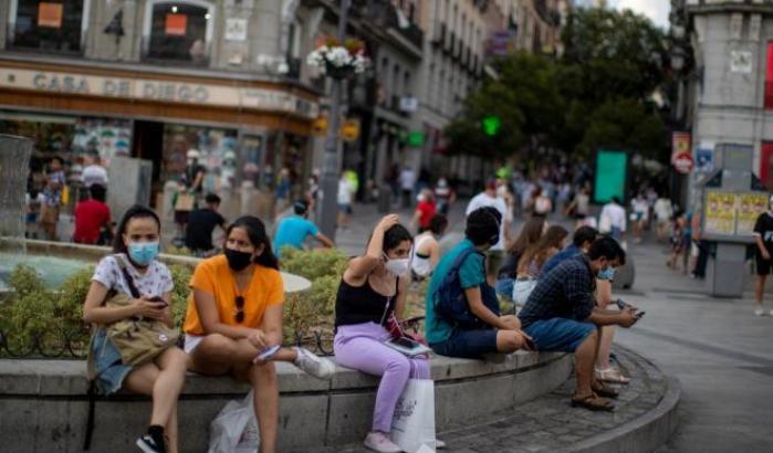 Stato di emergenza in Spagna: coprifuoco della 23 alle 6