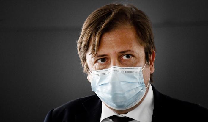 Il viceministro Sileri: "Quest'anno l'influenza girerà meno grazie a regole anti-Covid"