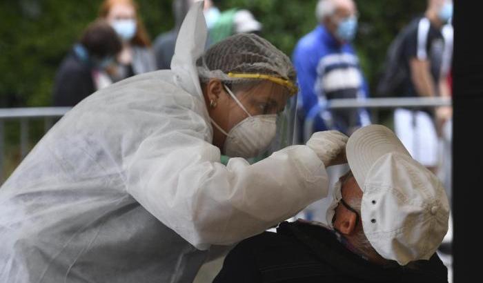 Il Coronavirus senza freni in Francia: 6.544 casi nelle ultime 24 ore