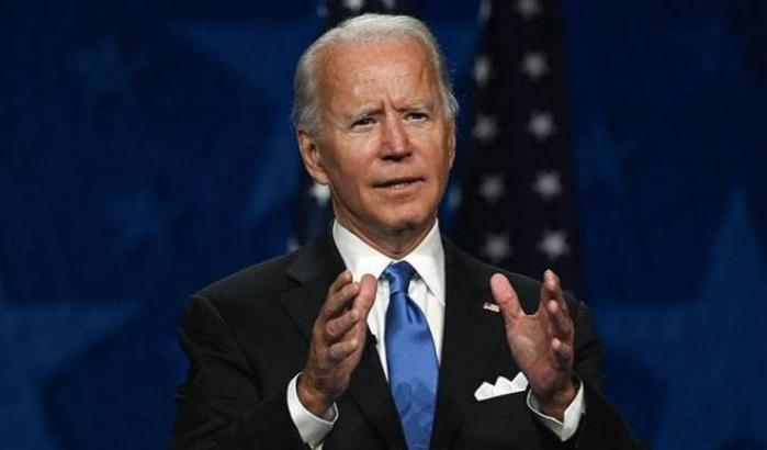 Joe Biden è risultato negativo al virus: "Indossate sempre la mascherina"