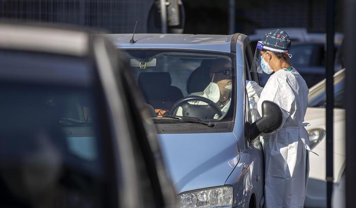 Salgono ancora le terapie intensive, Campania e Lazio prime per numero di contagi