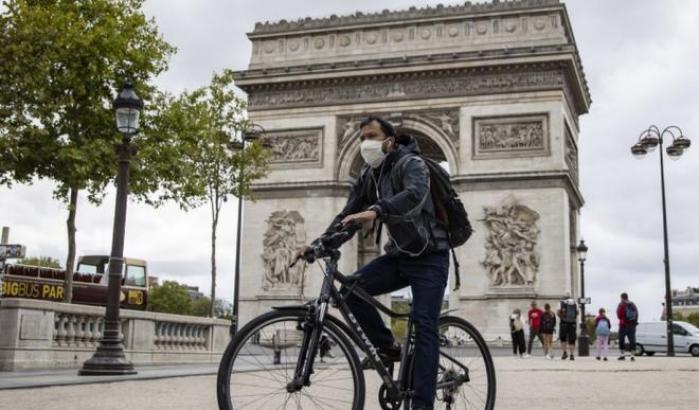 Covid-19, in Francia cifre allarmanti: 13.970 nuovi casi in un giorno