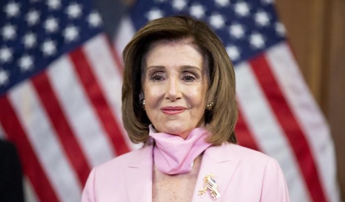 Nancy Pelosi, aveva inviato a tutti i membri della Camera una inusuale lettera per chiedere loro la presenza ...