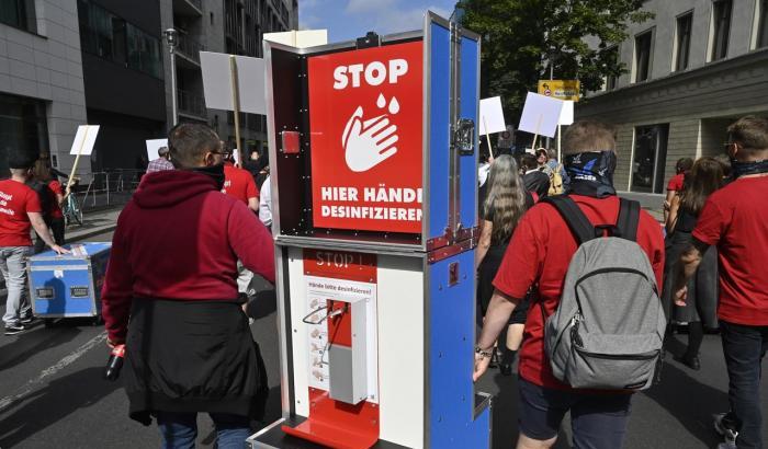 Il virus corre anche in Germania: superati i 5mila casi al giorno, prima volta da aprile