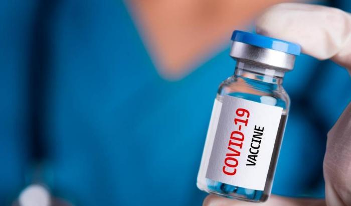Vaccino anti Covid, l'Oms: "I giovani sani potrebbero aspettare fino al 2022"