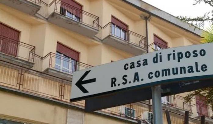 Il report: grazie alle vaccinazioni calano malattie e decessi tri gli anziani delle Rsa