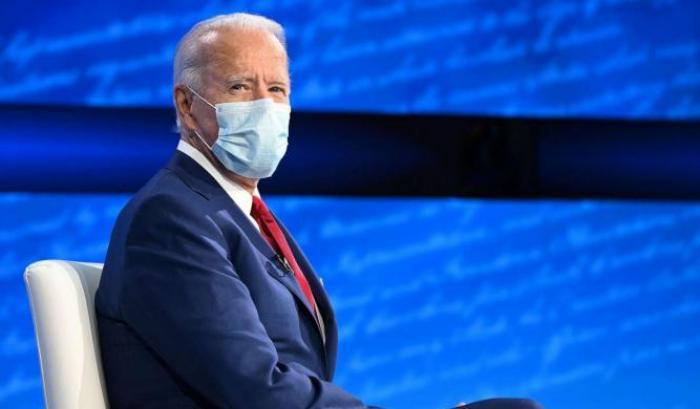 Biden avanti con 253 grandi elettori (si è preso anche qualche repubblicano), 214 a Trump