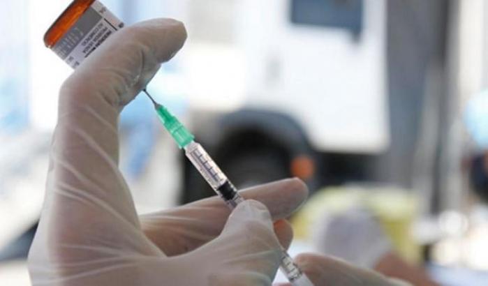 I trial del vaccino AstraZeneca ripartiranno a breve