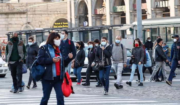 L'allarme del fisico Parisi: "Tra due settimane avremo 400 morti al giorno"