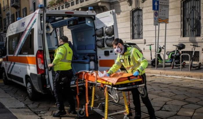 I medici dei Pronto Soccorso vogliono il lockdown: "Siamo intasati, i pazienti continuano ad arrivare"