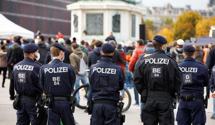 Anche l'Austria torna in lockdown: tutto chiuso fino alla fine di novembre