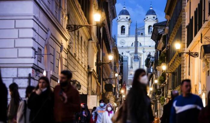 Ecco quali saranno le regole che dobbiamo rispettare a Natale e Capodanno