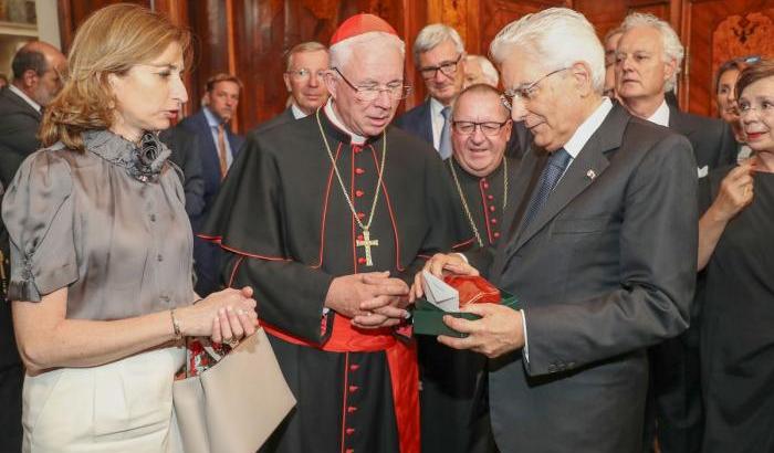 L'arcivescovo di Salisburgo, monsignor Franz Lackner con Mattarella