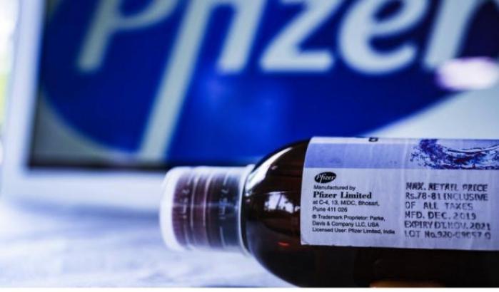 L'annuncio di Pfizer: "Riduzione temporanea dei vaccini mandati in Europa"