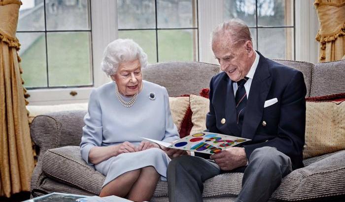 I Reali inglesi festeggiano 73 anni di matrimonio